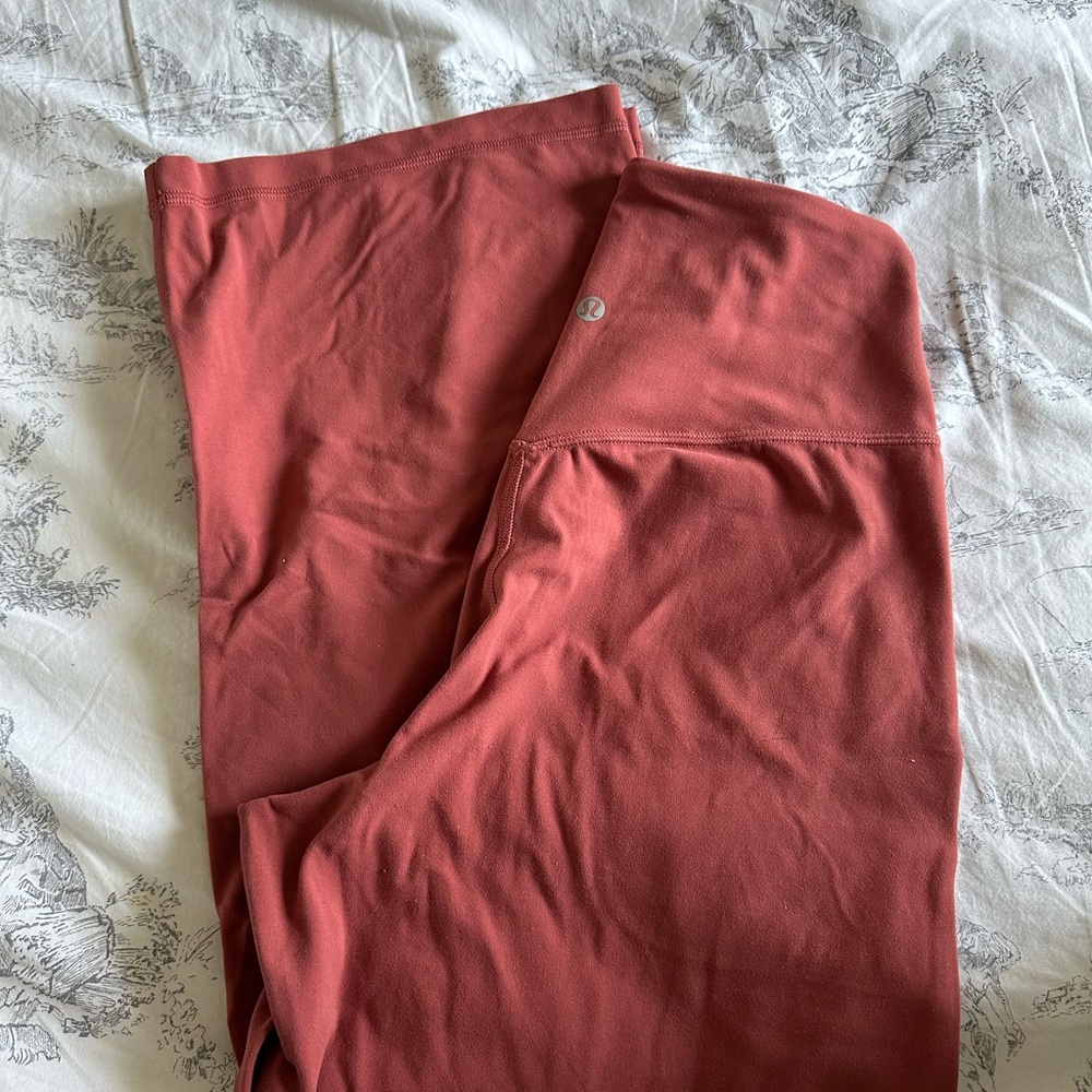 Lululemon Terracotta Capri Leggings